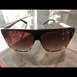 Quay Desi On The Low II Sunglasses